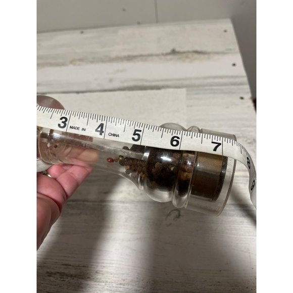 Pepper grinder with unopened jar of McCormick peppercorn medley - Picture 3 of 3